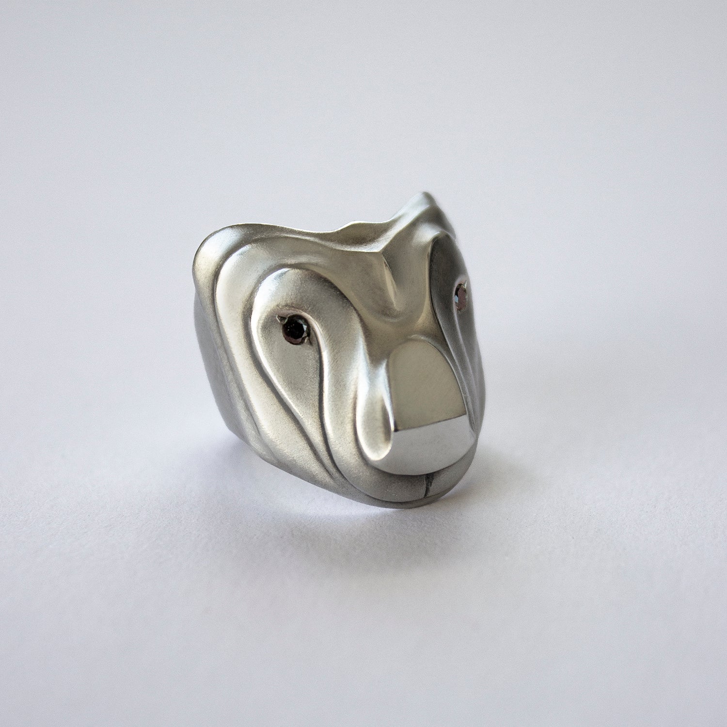 Handmade sterling silver polar bear ring by Elina Gleizer