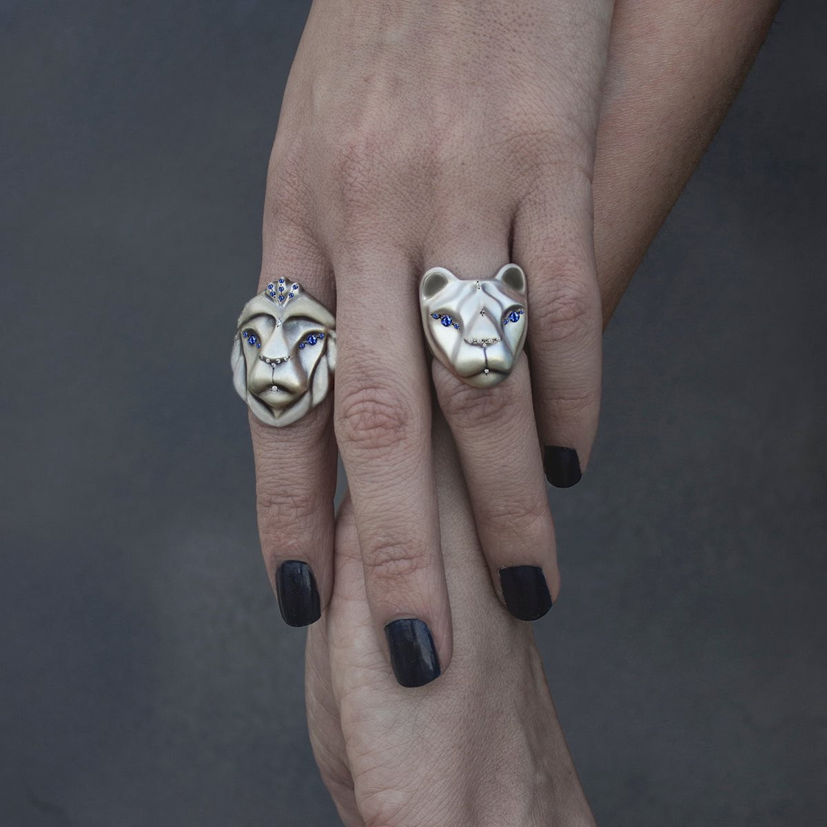 ELINA GLEIZER Blue & White Lion Ring