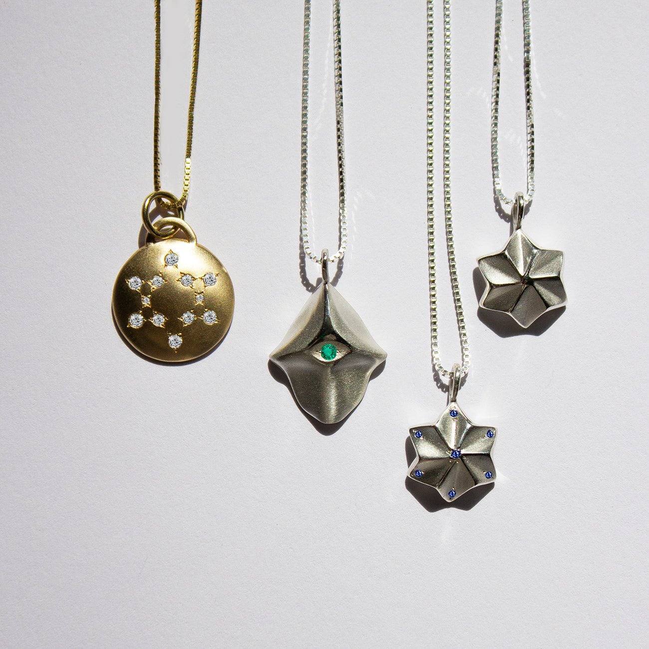 ELINA GLEIZER Hamsa Necklace