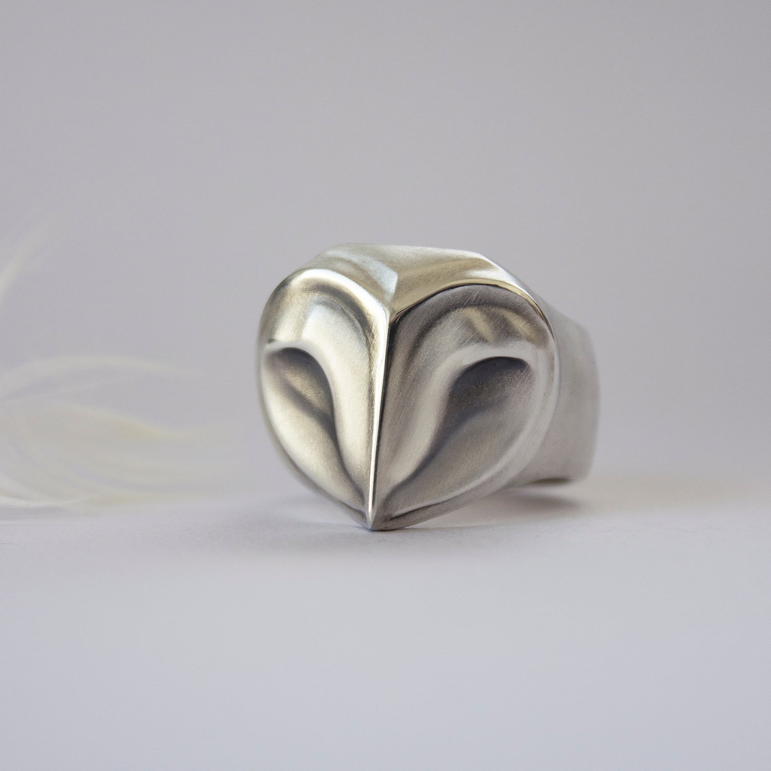 ELINA GLEIZER  Barn Owl Ring