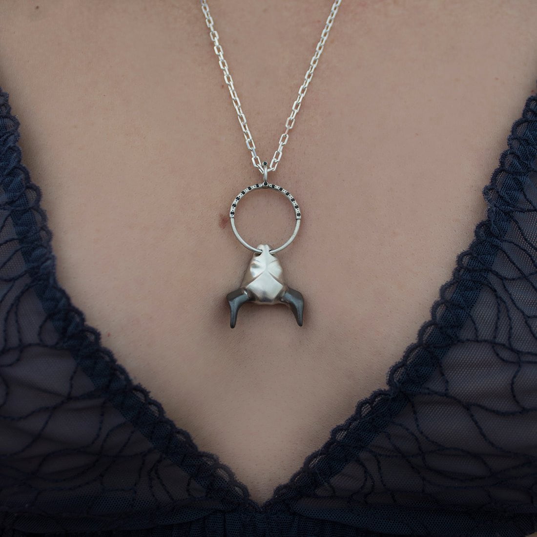 ELINA GLEIZER Bull Necklace with Black Diamonds