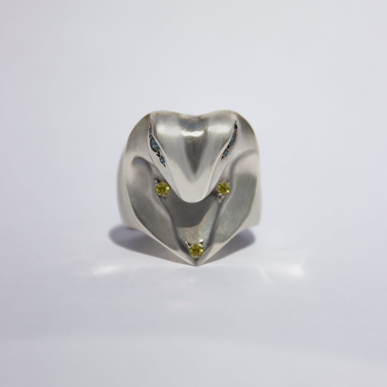 ELINA GLEIZER Cobra Ring with Blue Diamond Eyes