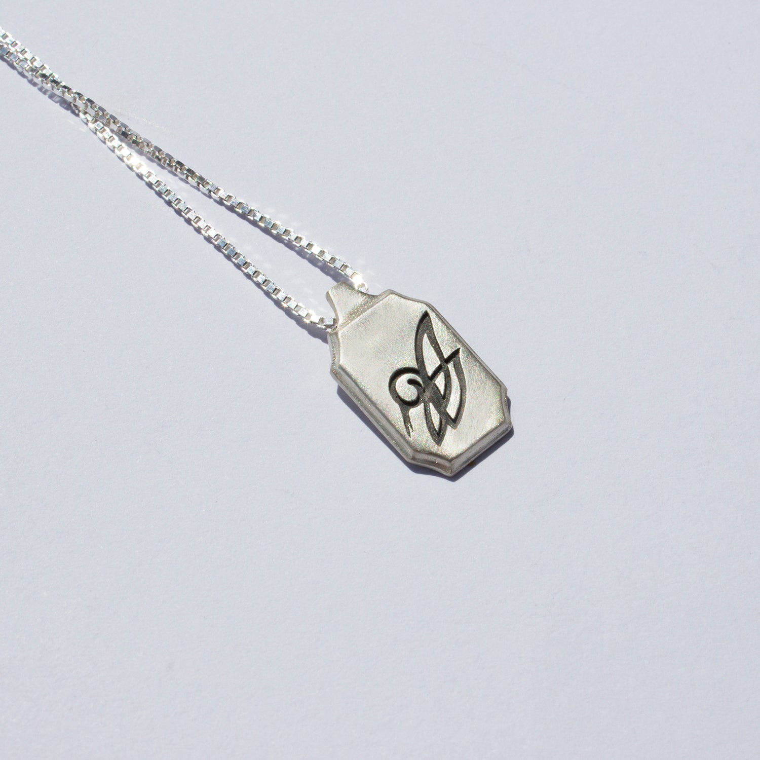 ELINA GLEIZER Engraved Hummingbird Pendant
