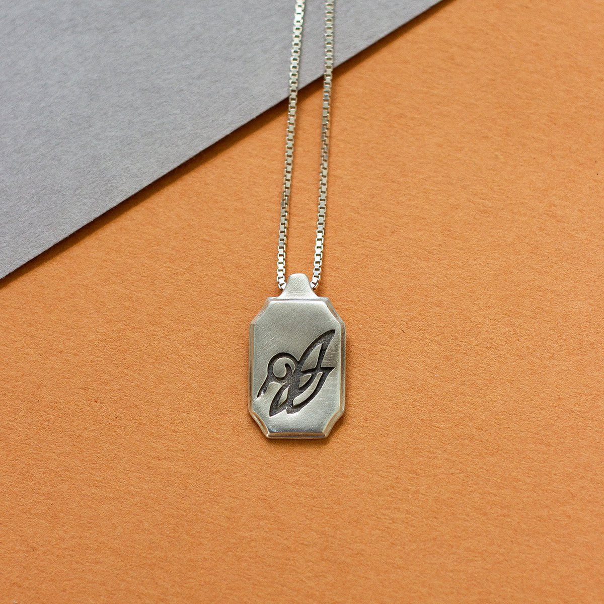 ELINA GLEIZER Engraved Hummingbird Pendant