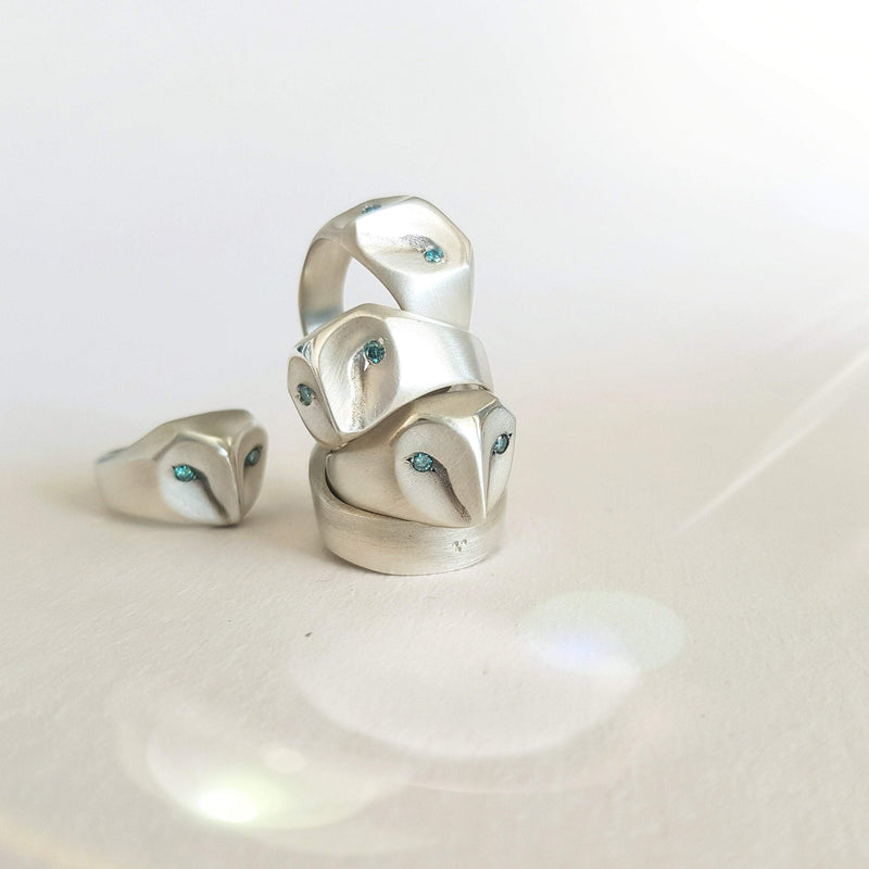 ELINA GLEIZER Jewelry Owl Ring with Ocean Blue Diamonds