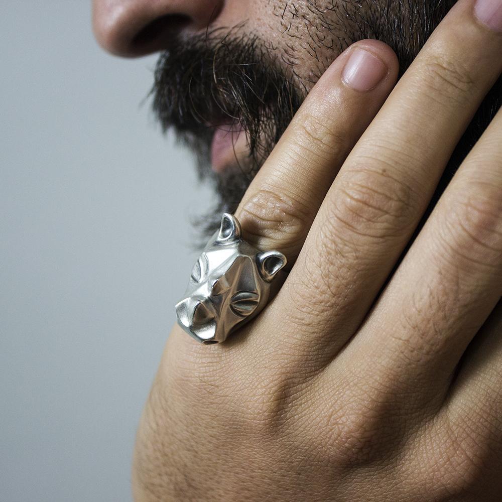 ELINA GLEIZER Rhino Ring with Light Blue Sapphire Horns