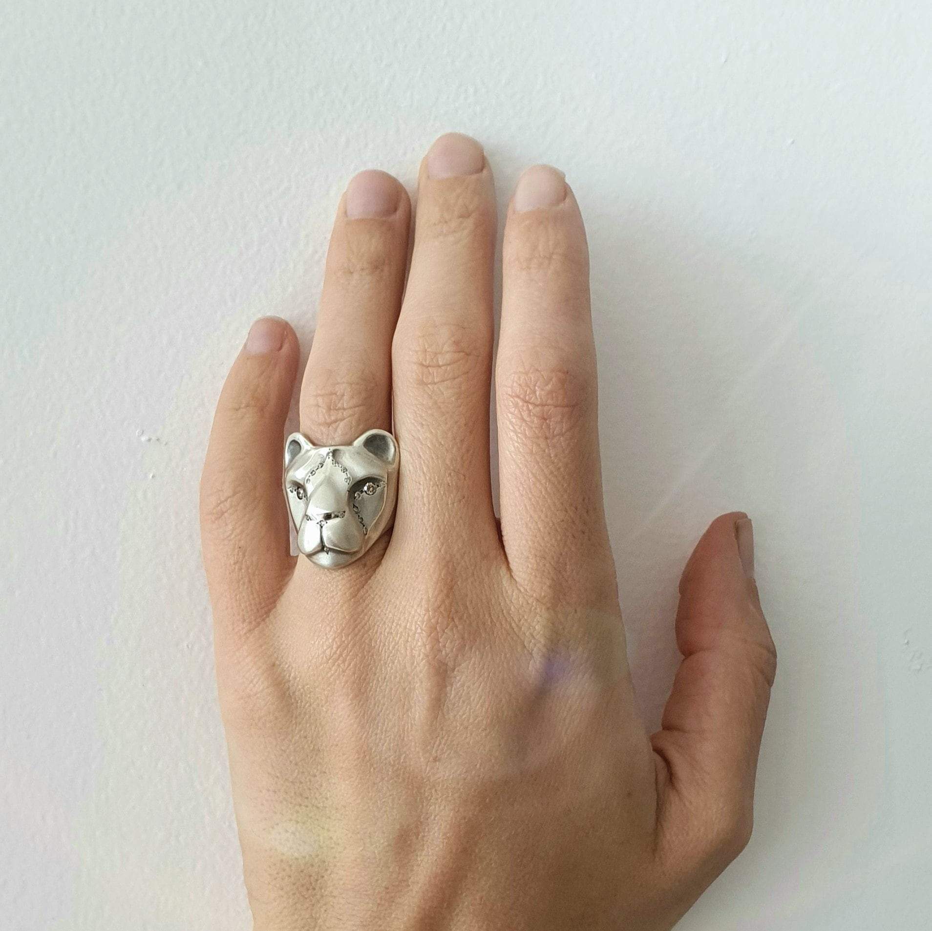 Lioness Ring with Blue Diamond eyes & Pink Nose