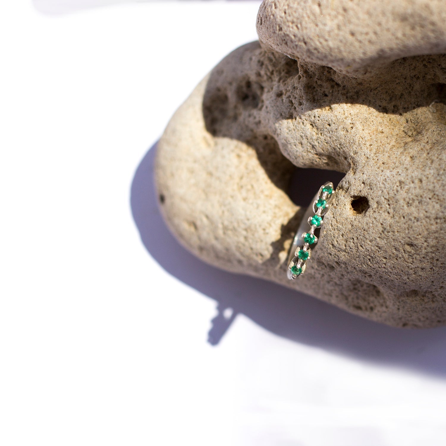 ELINA GLEIZER Silver & Emeralds Half Eternity ring