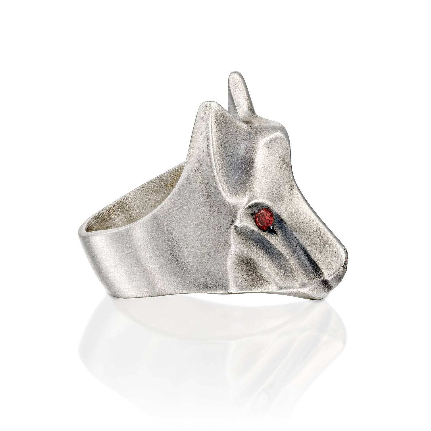 ELINA GLEIZER Wolf Ring with Garnet Eyes