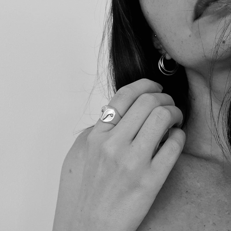 Elina Gleizer Jewelry Limited Edition Peridot Owl Ring