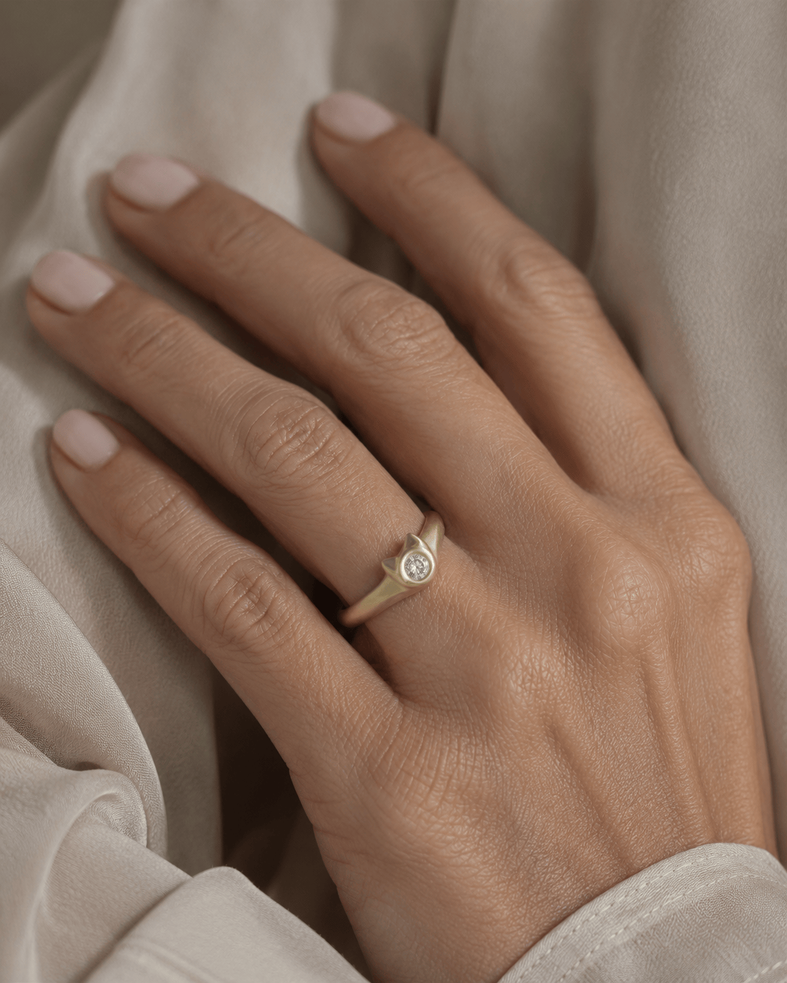 ELINA GLEIZER  Rings Minimalist Cat Ring in 14K Gold with Diamond