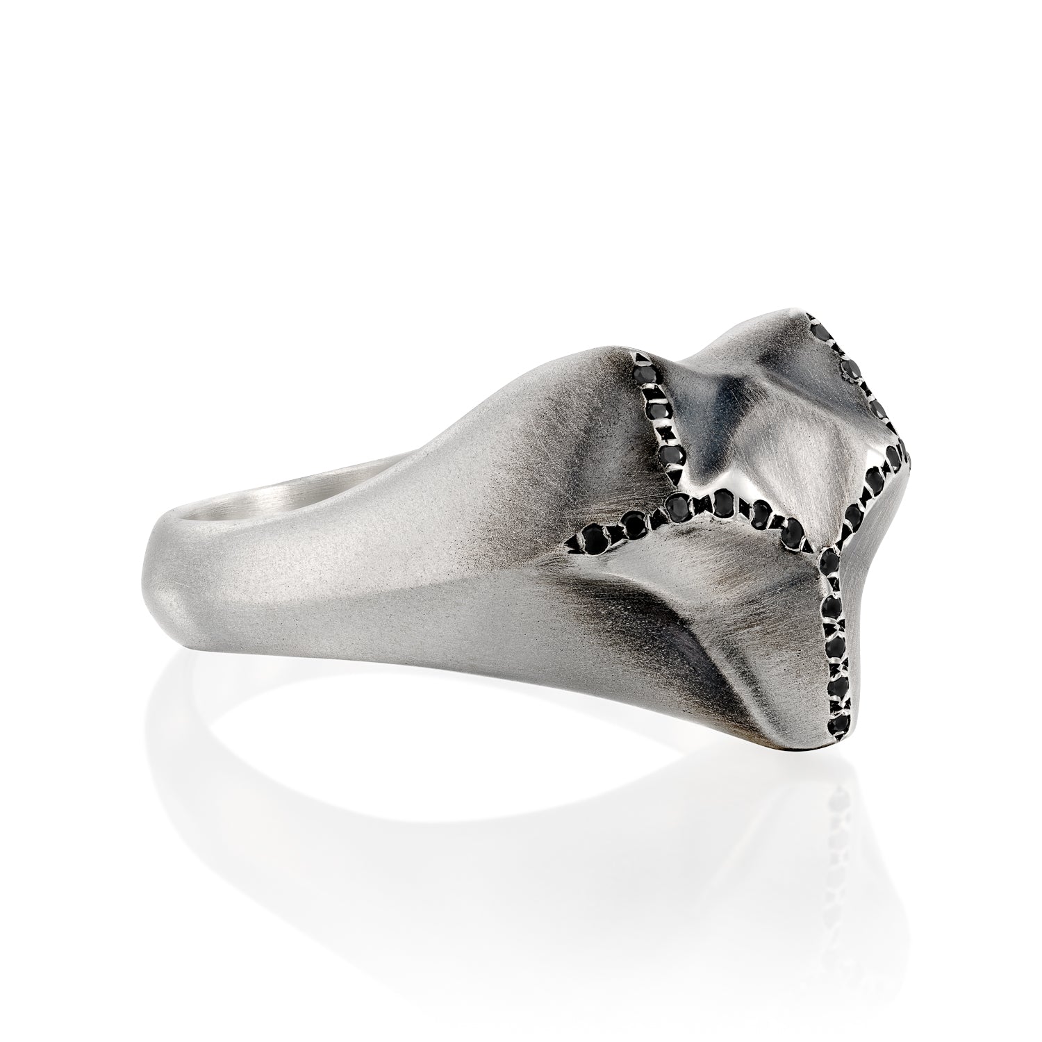 ___ Jewelry Wolf Ring with Black Diamonds