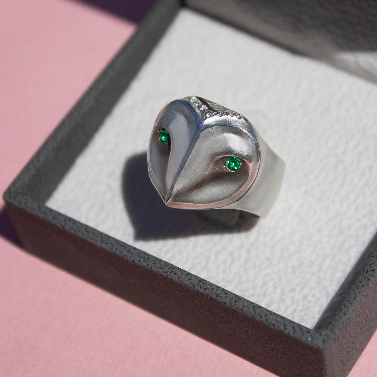 Barn Owl Ring with Diamond Crown | Elina Gleizer