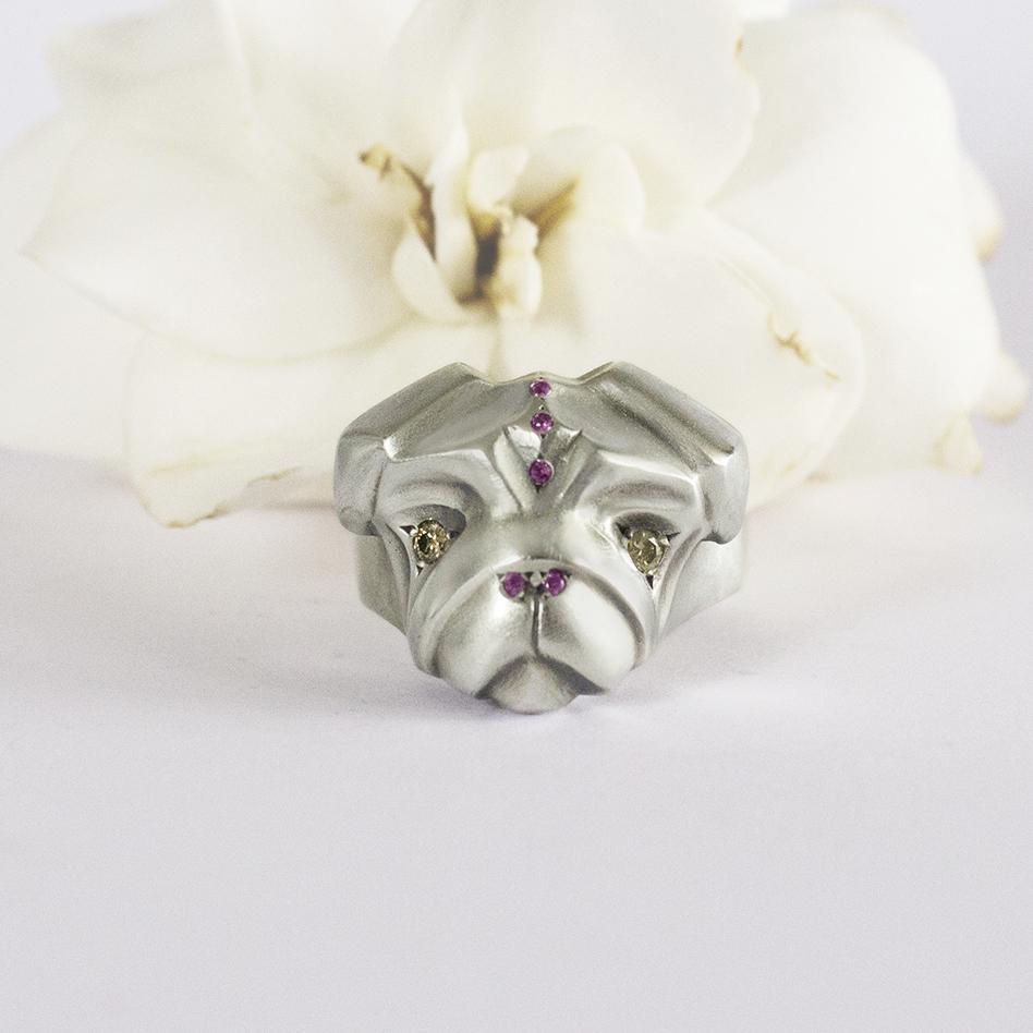 ELINA GLEIZER Jewelry Lady Pug Ring with Champagne Diamonds & Pink Sapphires
