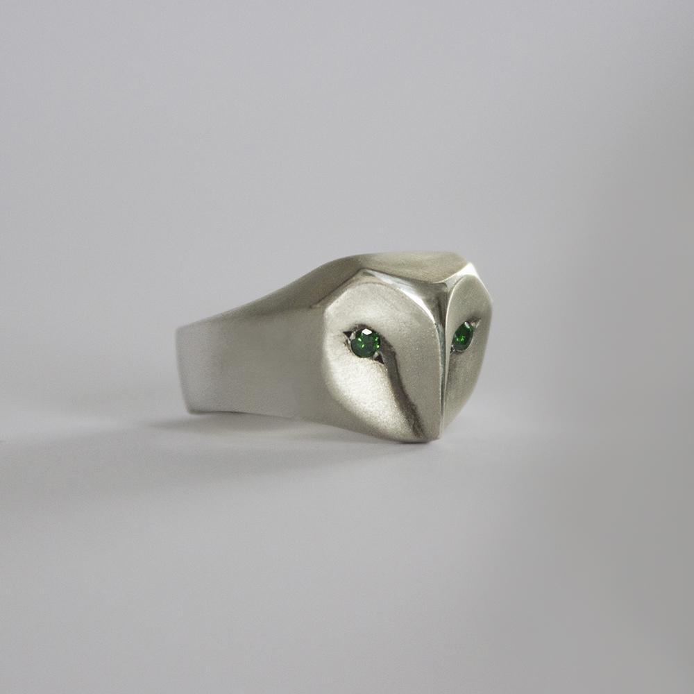 ELINA GLEIZER Jewelry Owl Ring with Forest Green Diamonds