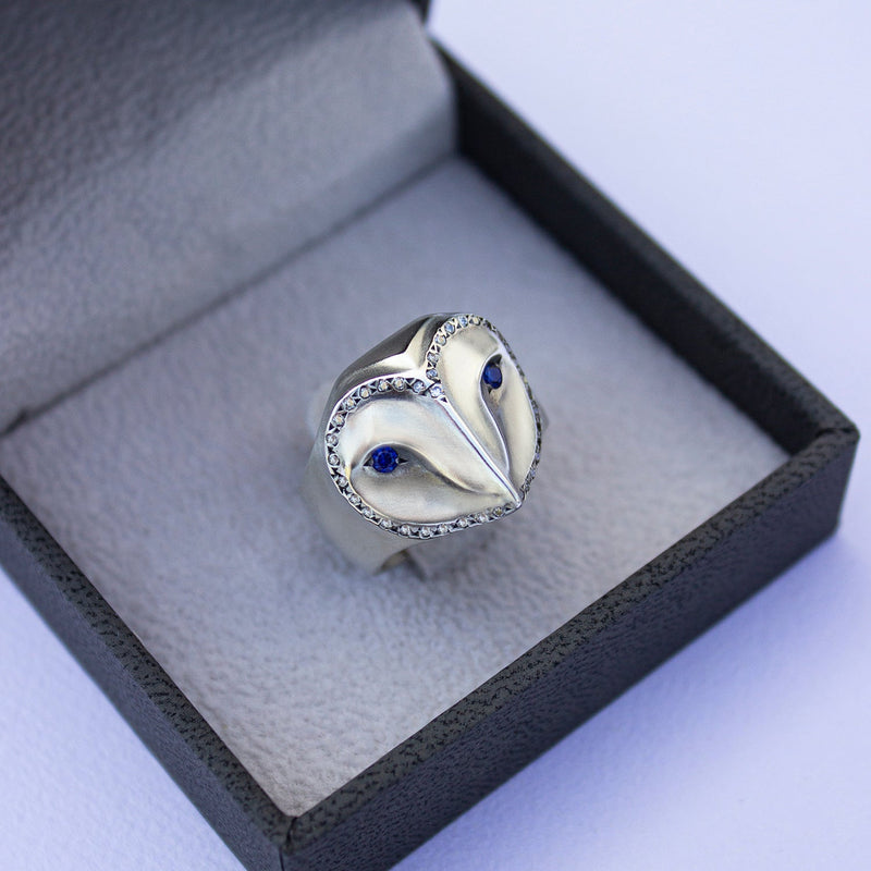 ELINA GLEIZER Luxuriant Barn Owl Ring with Diamonds and Sapphires