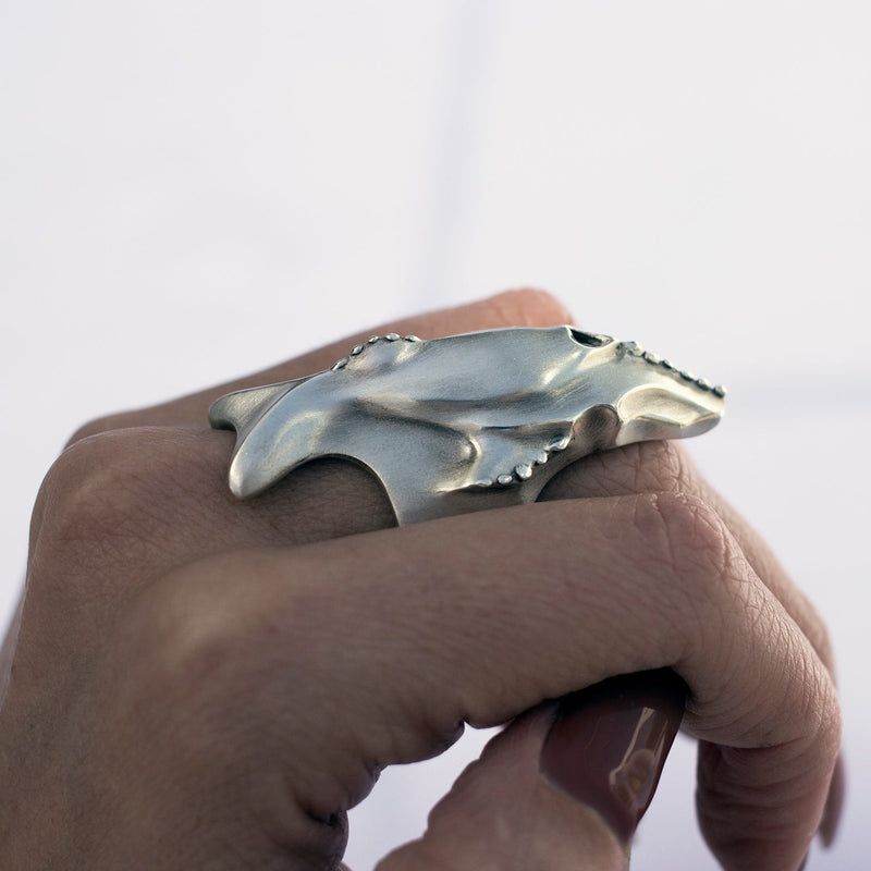 ELINA GLEIZER Rings Whale Ring with Blue Sapphires