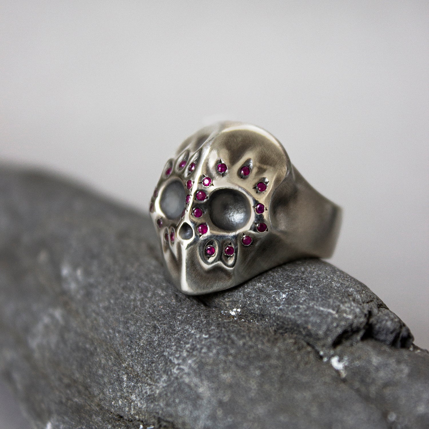 ELINA GLEIZER Ruby Flower Skull Ring
