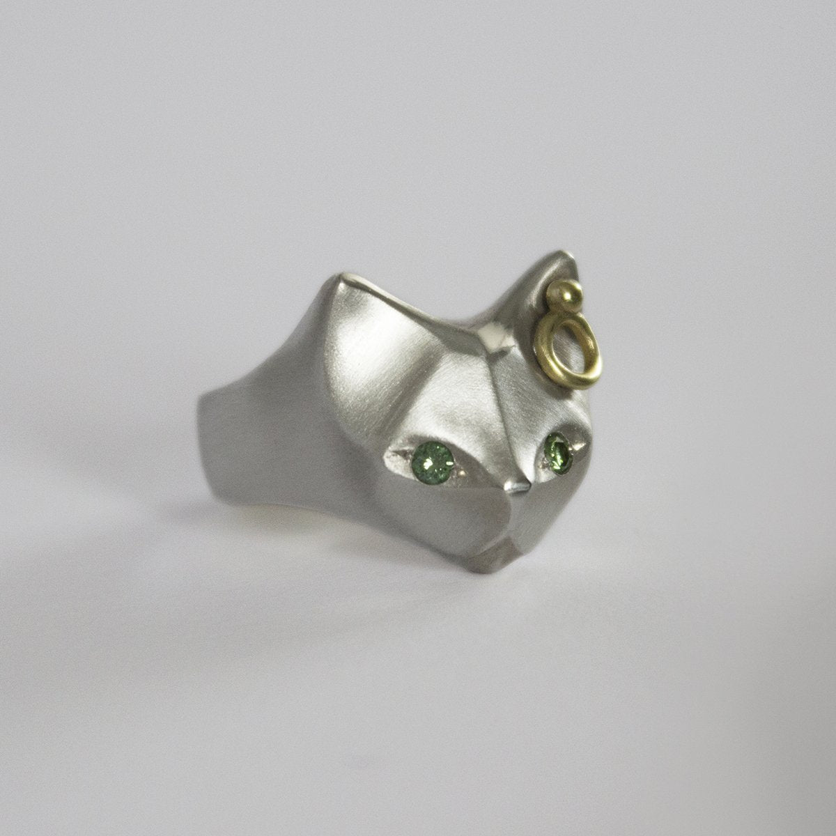 ___ Jewelry Cat Ring with Green Diamonds & Ear piercing